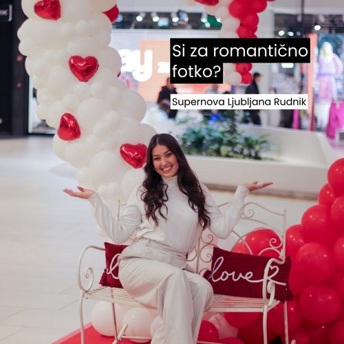 Ustvari najbolj romantično fotko in uživaj v ljubezni! 📸❤️ V komentarju označi osebo, ki se ti mora pridružiti. 💬
...